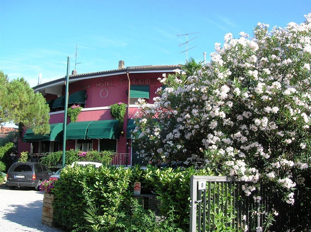 Hotel Villa Pagoda Sirmione Esterno foto